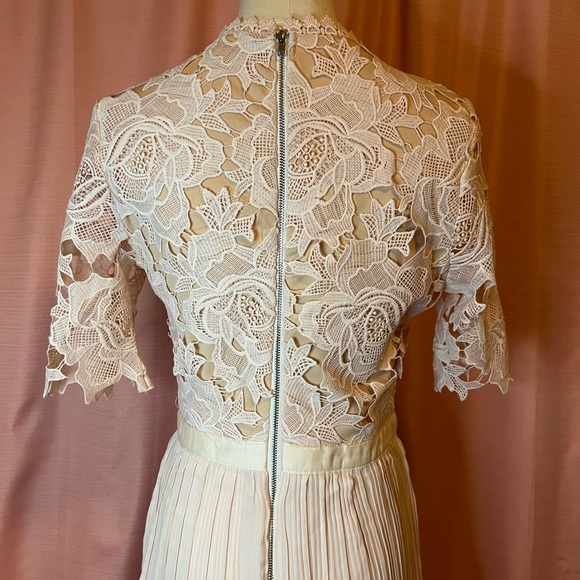 Just Me lace tiered dress | S - Picture 2 of 8